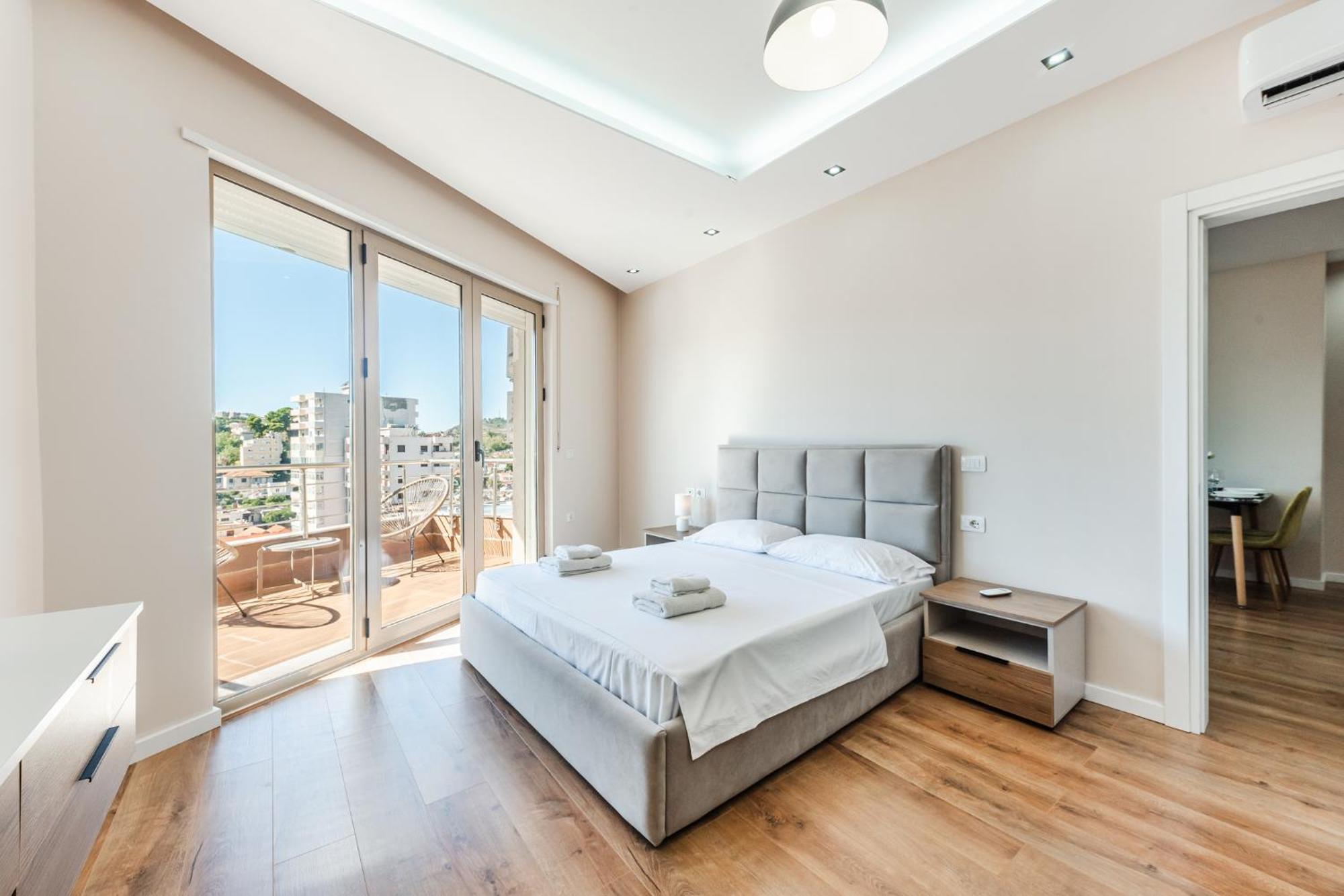 Urban Oasis 1 Bedroom 500mbs * Durrës