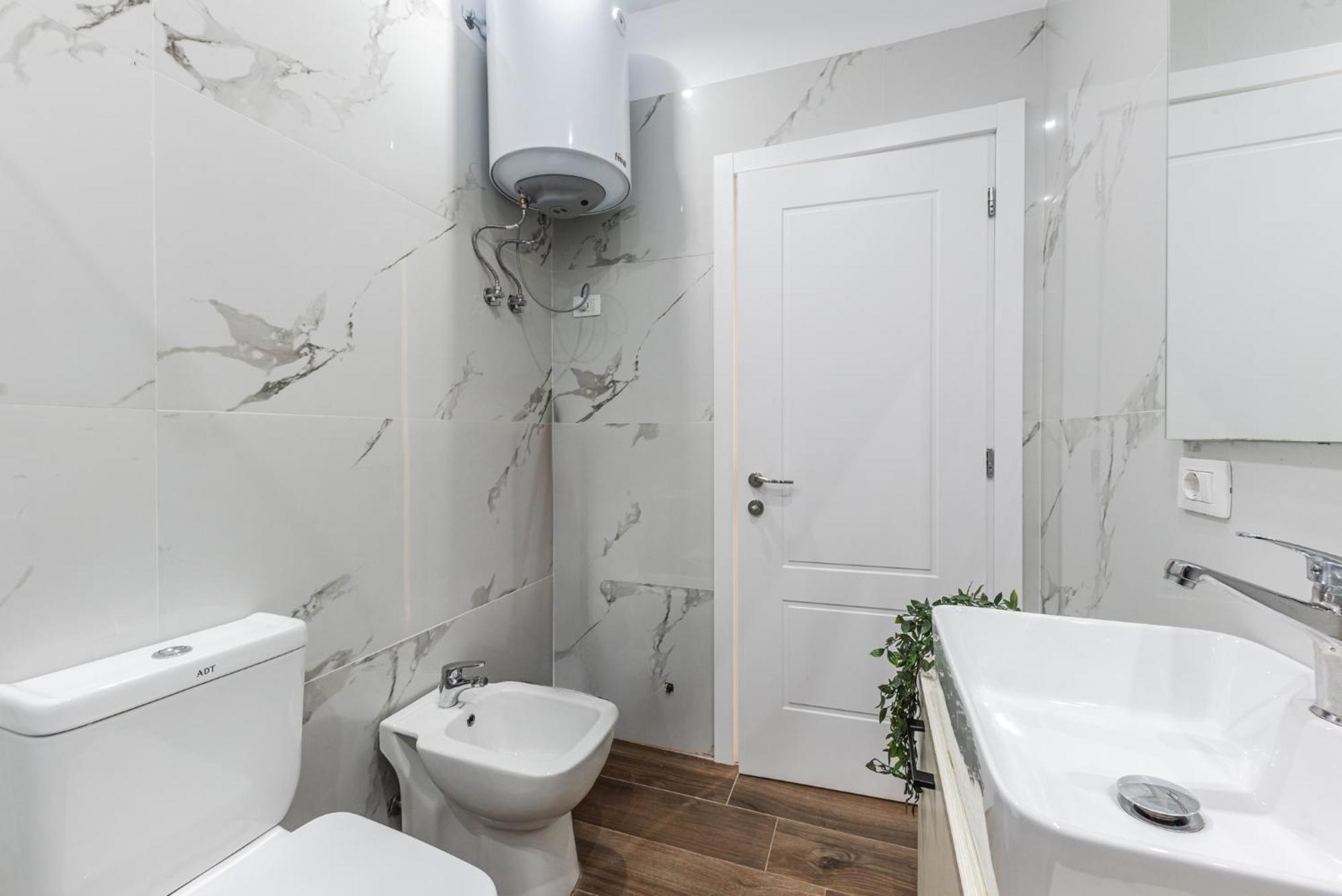 Urban Oasis 1 Bedroom 500mbs * Durrës