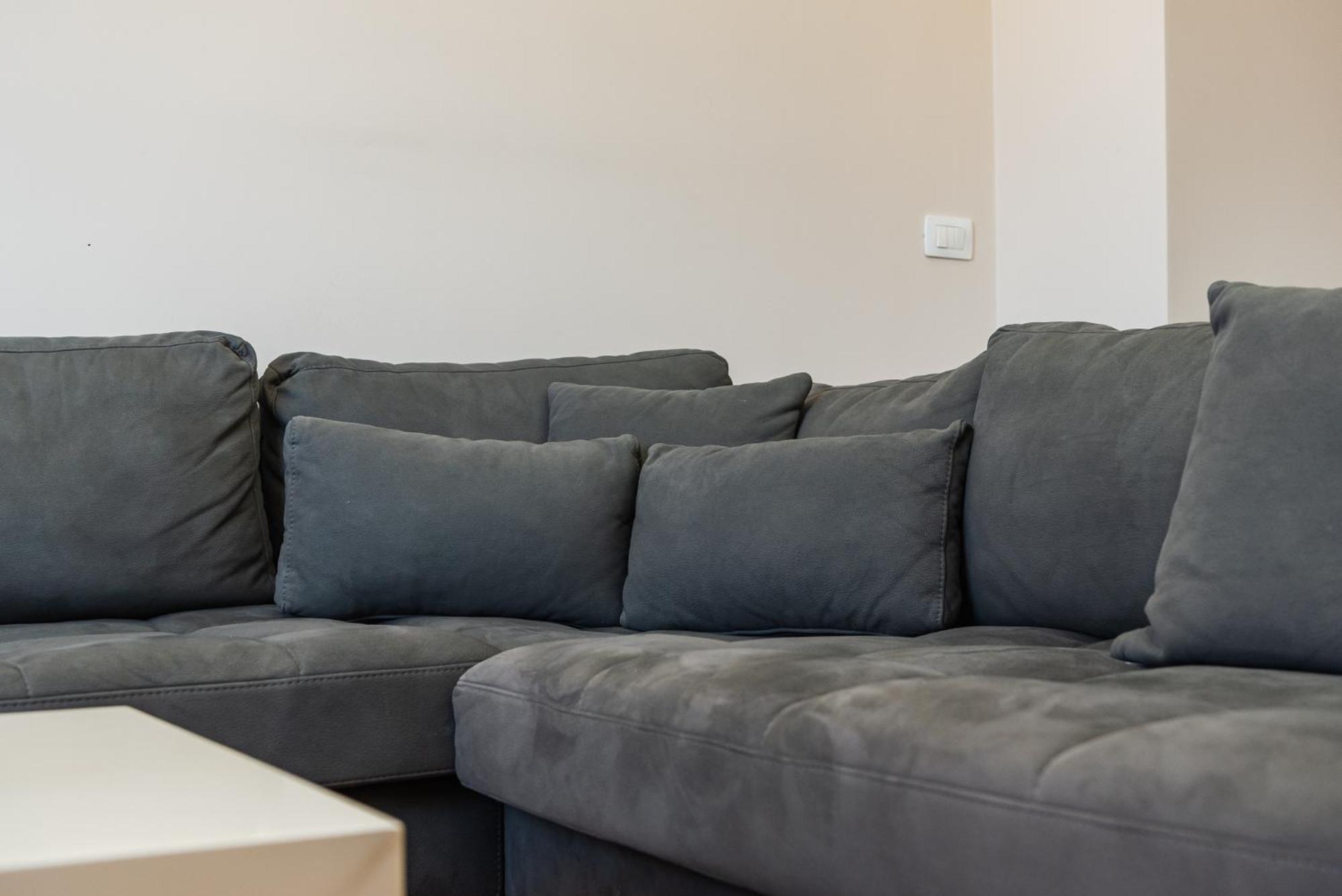 Urban Oasis 1 Bedroom 500mbs Durrës