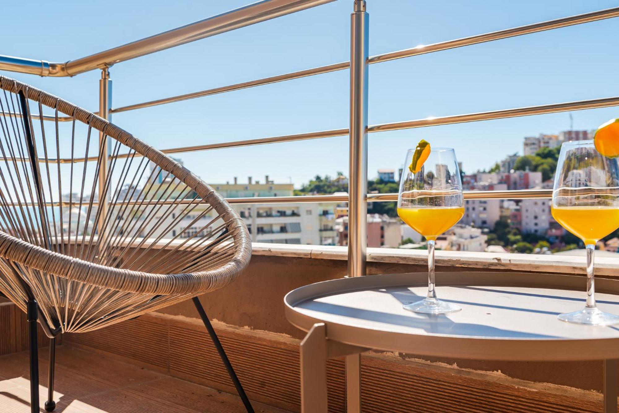 Urban Oasis 1 Bedroom 500mbs Appartamento Durrës